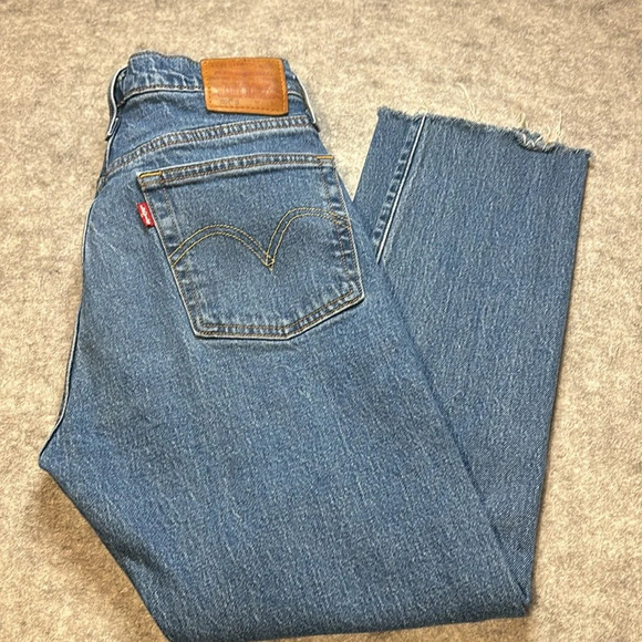 Levi's 501, Size 26. Indigo Blue an Button Fly! - Picture 3 of 11